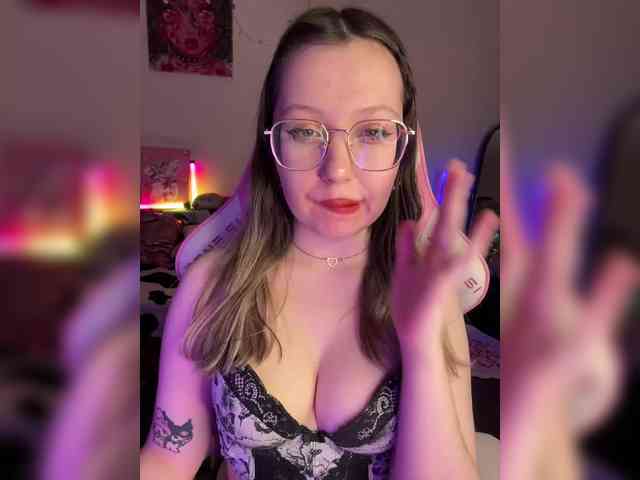 henby_streams webcam