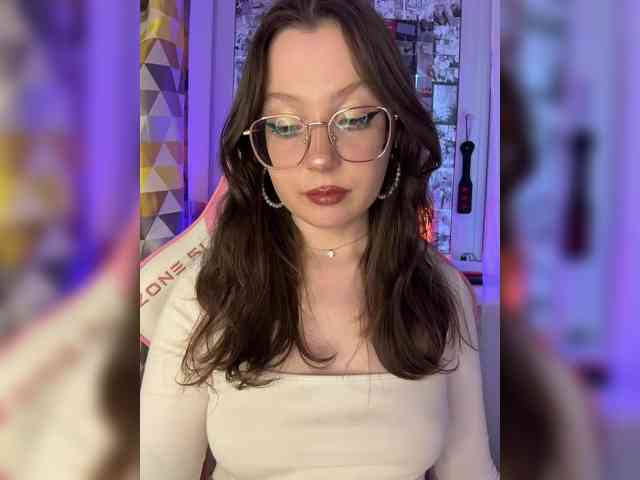 henby_streams webcam
