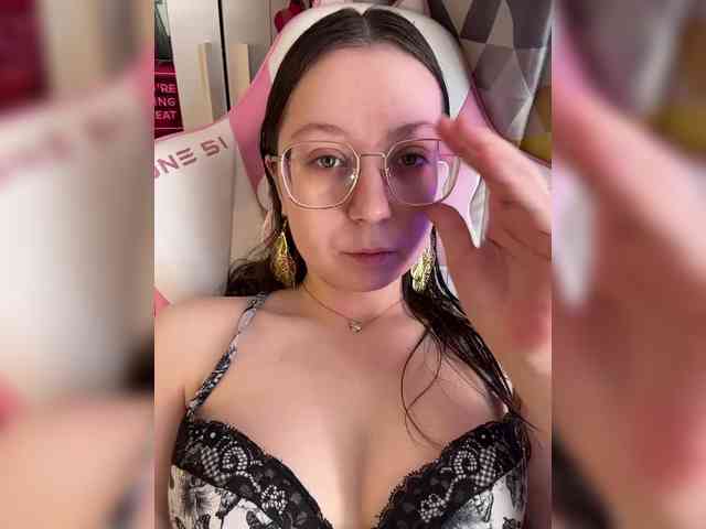 henby_streams webcam