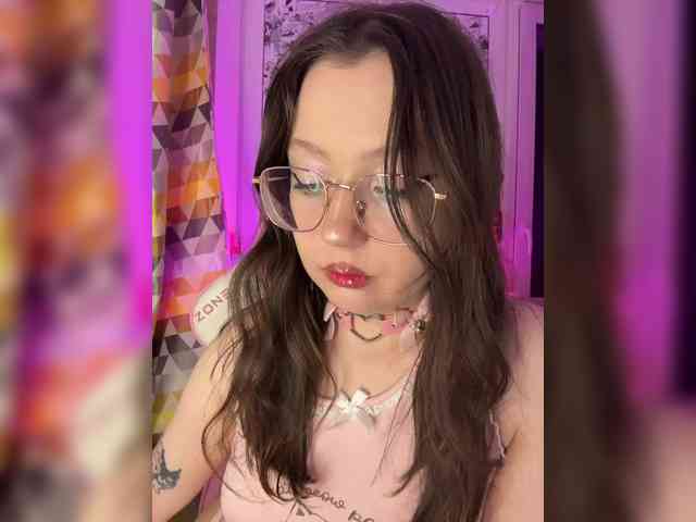 henby_streams webcam