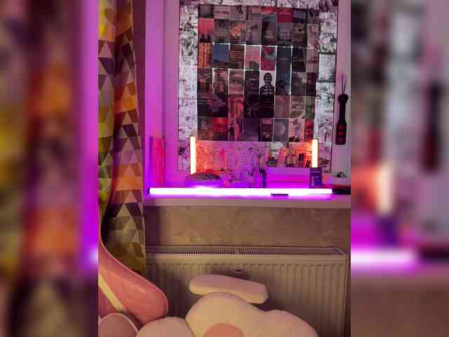 henby_streams webcam