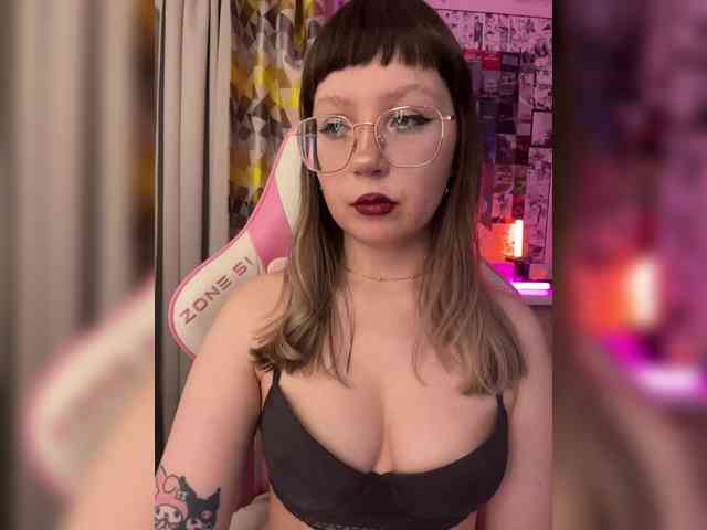 henby_streams webcam