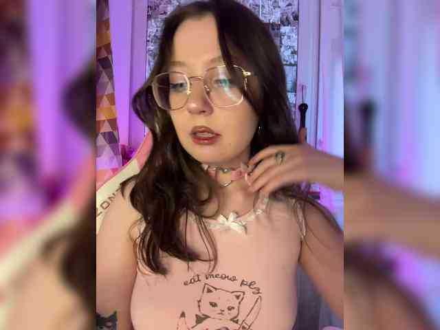 henby_streams webcam