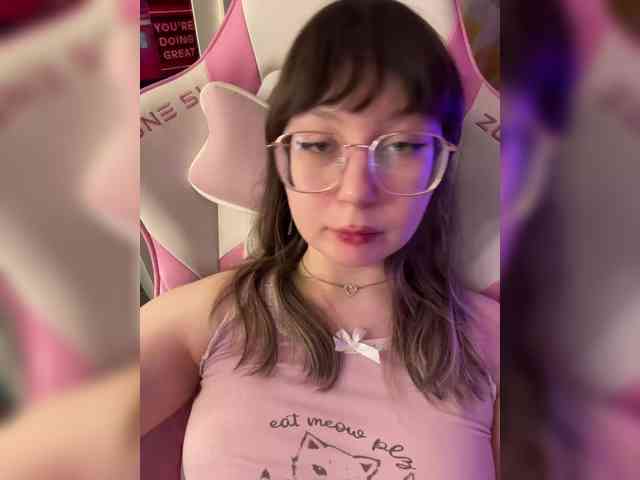 henby_streams webcam