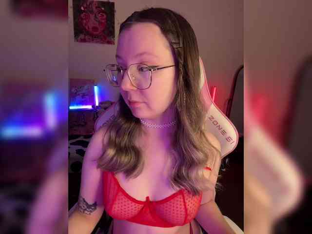 henby_streams webcam