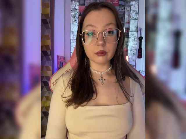 henby_streams webcam