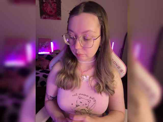 henby_streams webcam