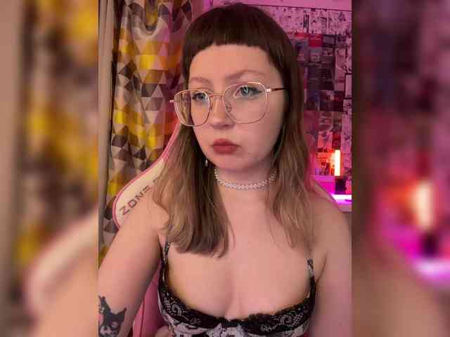 henby_streams webcam