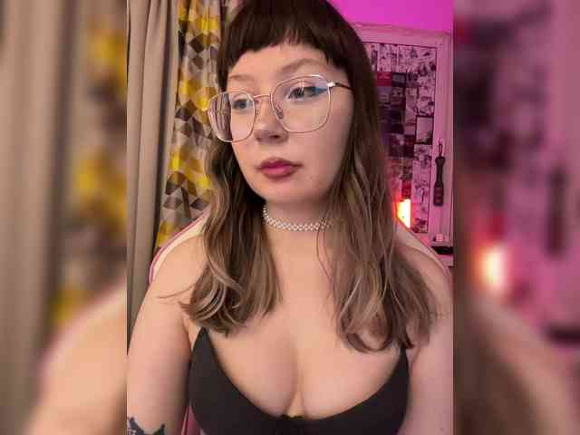 henby_streams webcam