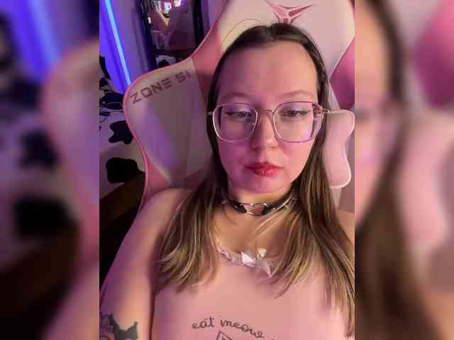 henby_streams webcam