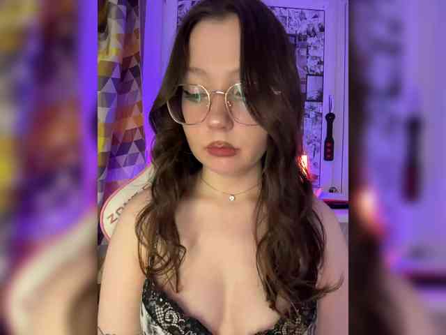henby_streams webcam