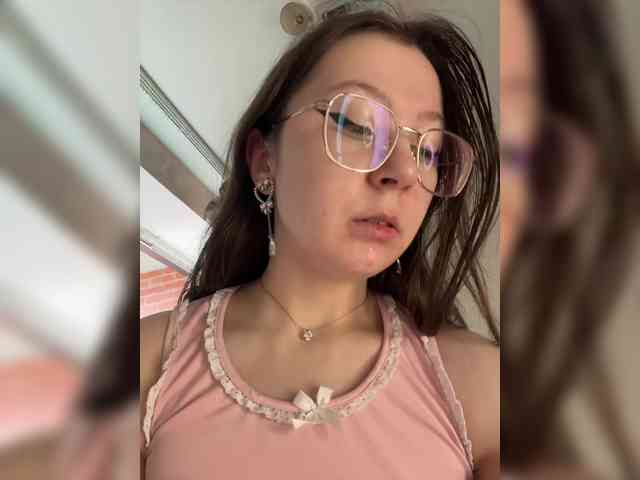henby_streams webcam