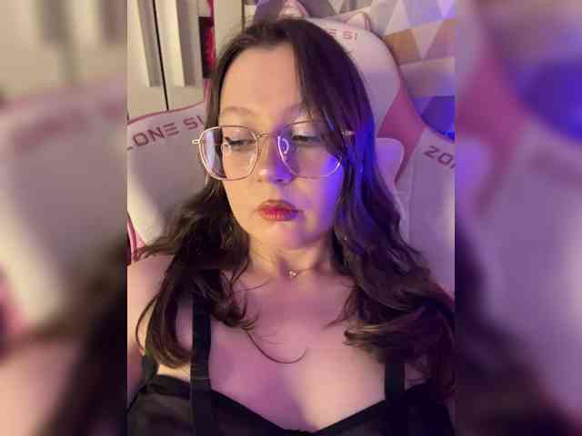 henby_streams webcam
