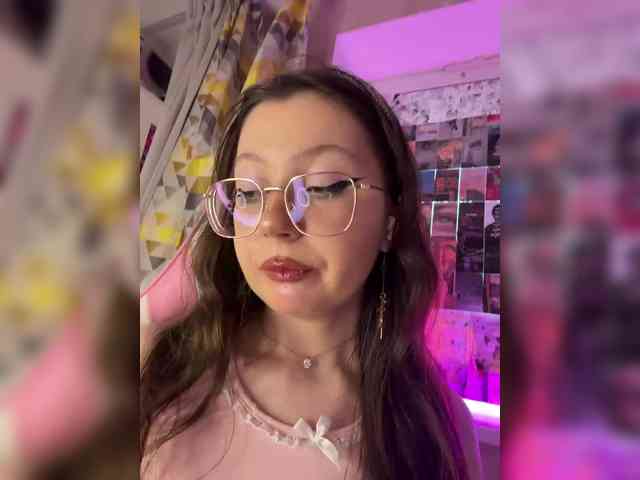 henby_streams webcam
