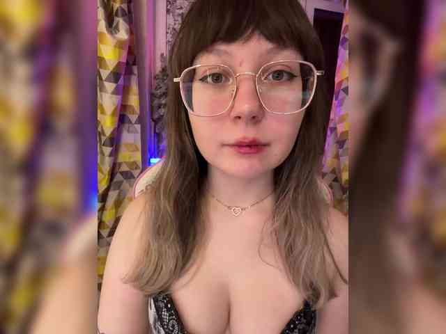 henby_streams webcam