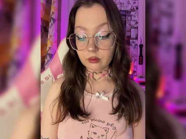 henby_streams webcam