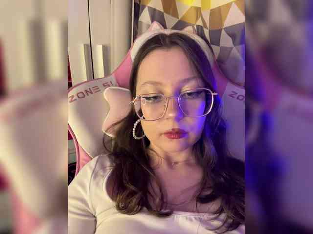 henby_streams webcam