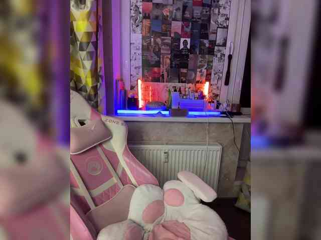 henby_streams webcam