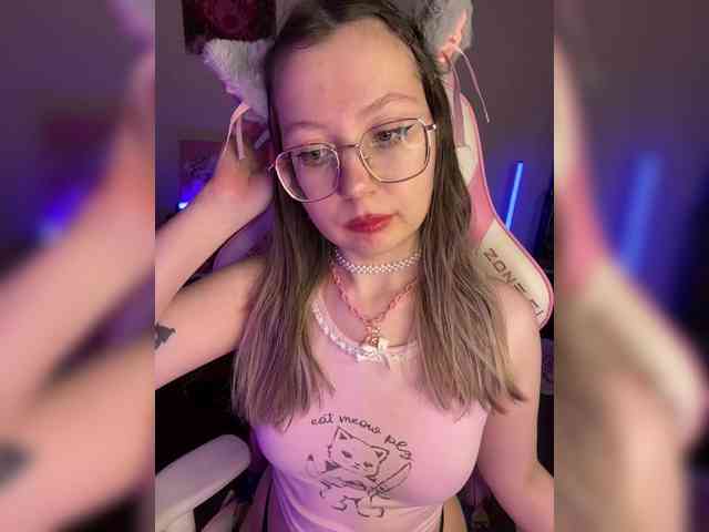 henby_streams webcam