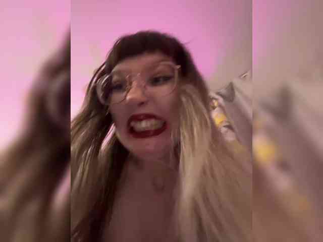 henby_streams webcam