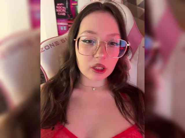 henby_streams webcam