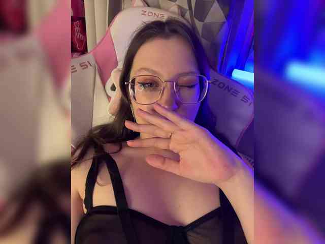 henby_streams webcam