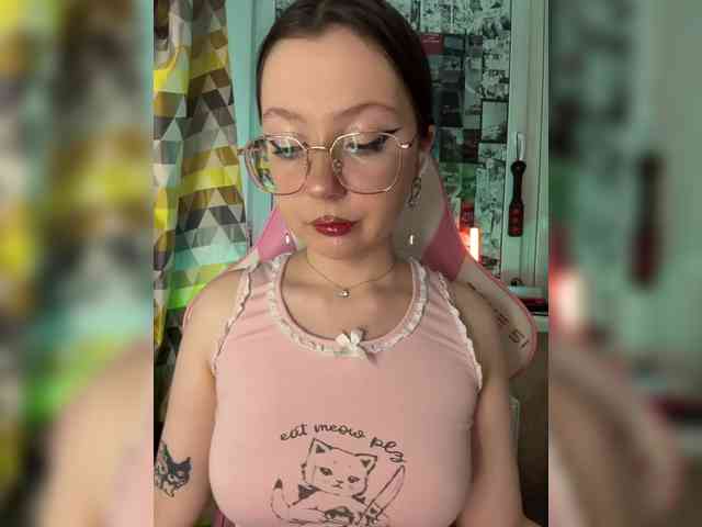 henby_streams webcam