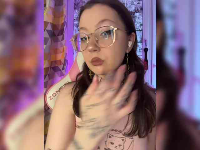 henby_streams webcam