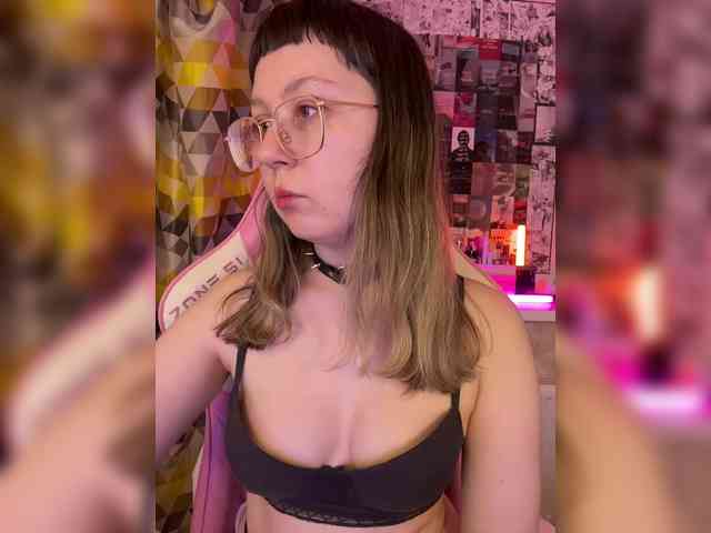 henby_streams webcam