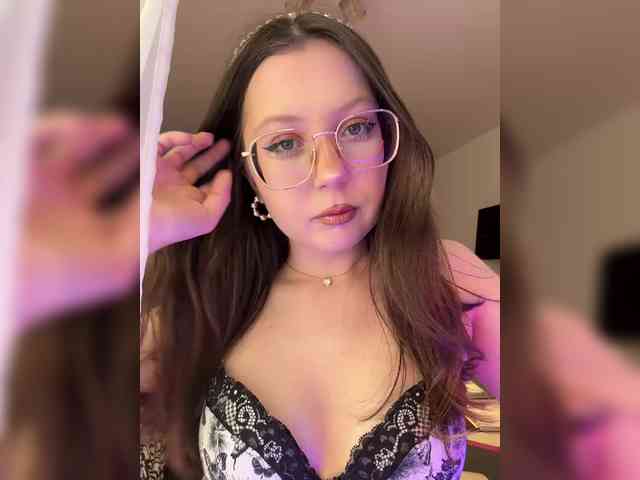 henby_streams webcam