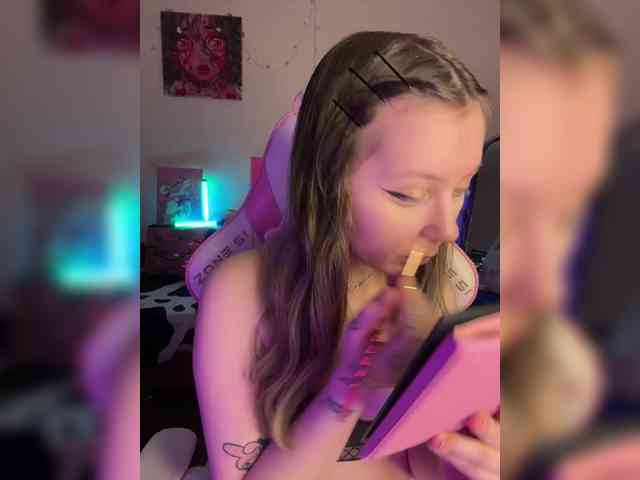 henby_streams webcam