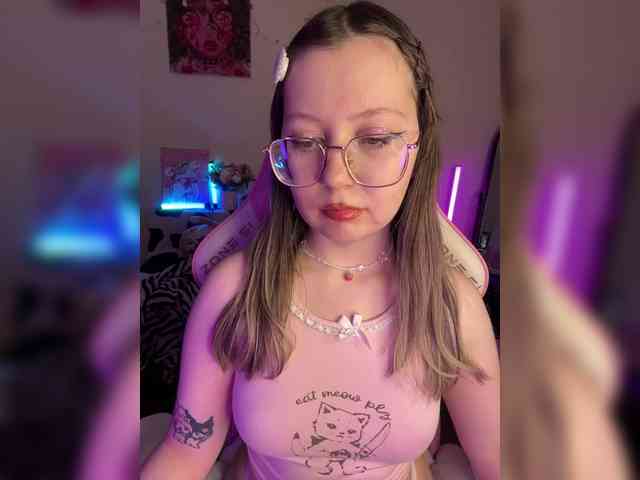 henby_streams webcam