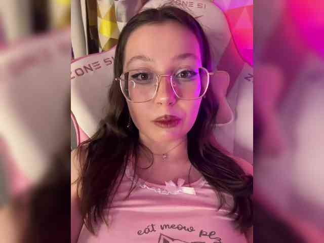 henby_streams webcam