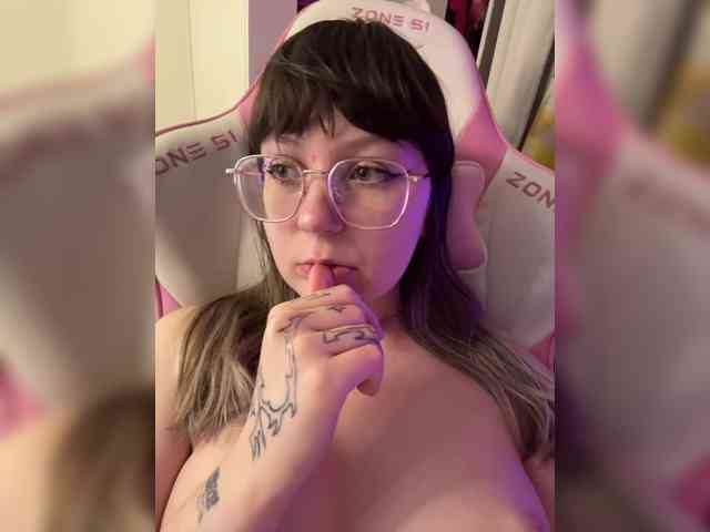 henby_streams webcam