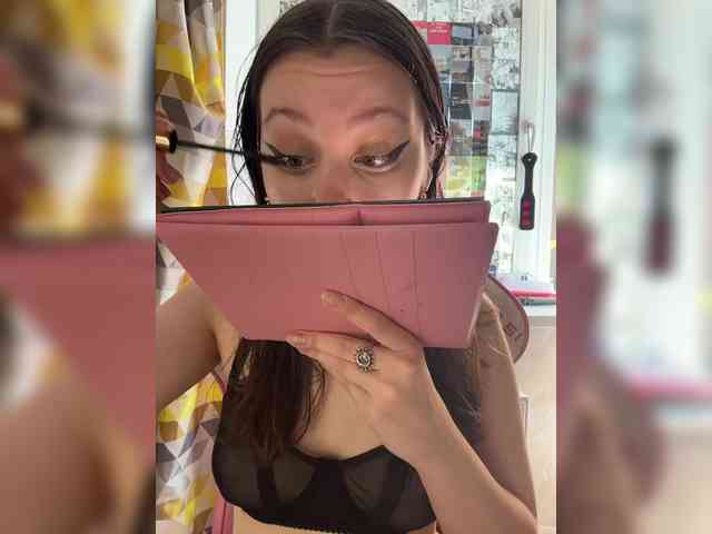 henby_streams webcam