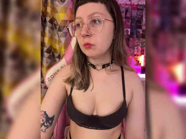 henby_streams webcam