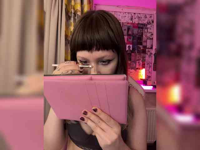 henby_streams webcam