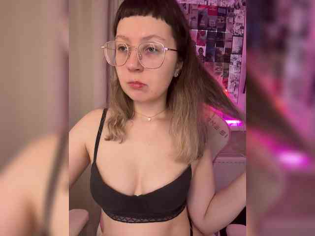 henby_streams webcam