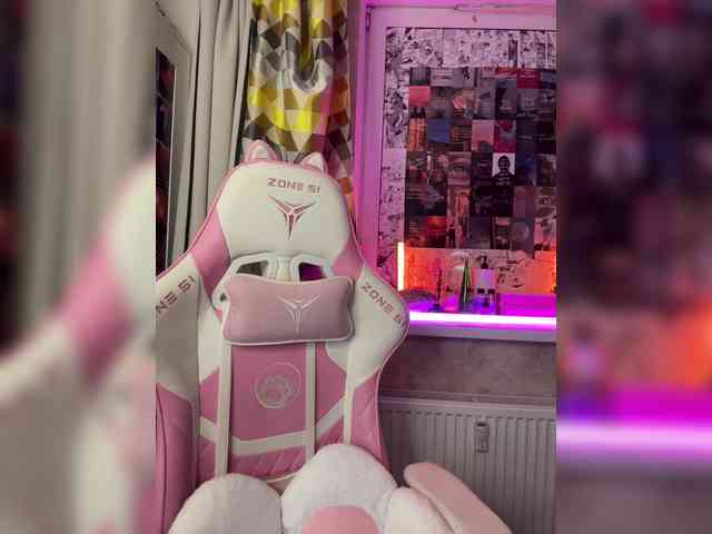 henby_streams webcam