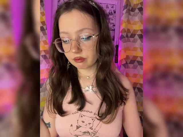 henby_streams webcam