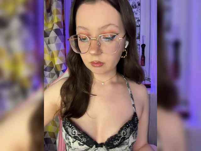 henby_streams webcam