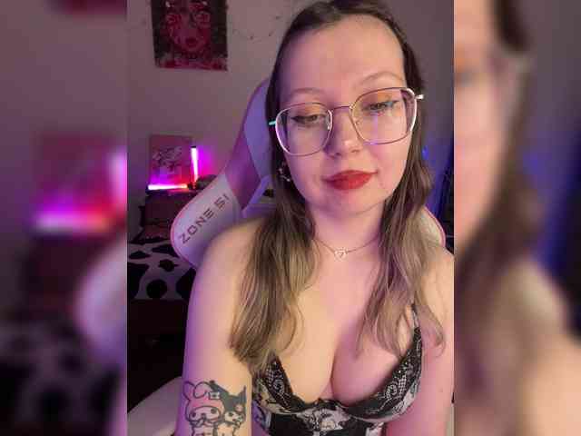 henby_streams webcam