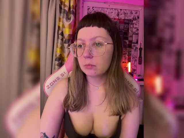 henby_streams webcam