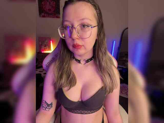 henby_streams webcam