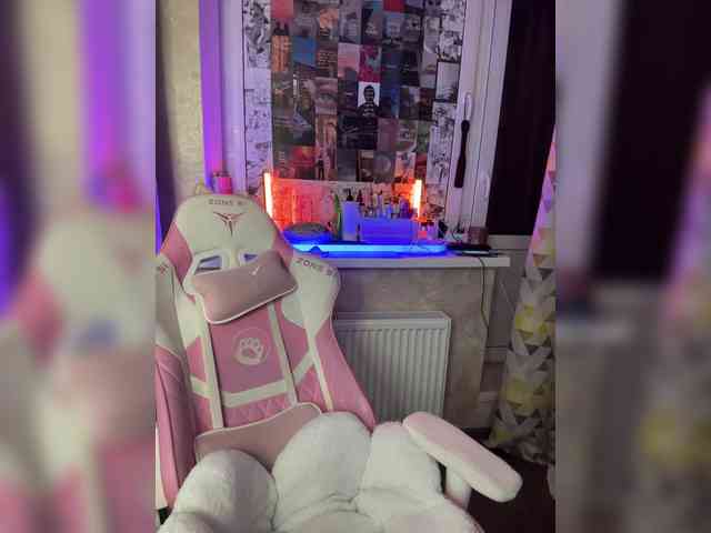 henby_streams webcam