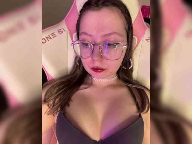 henby_streams webcam