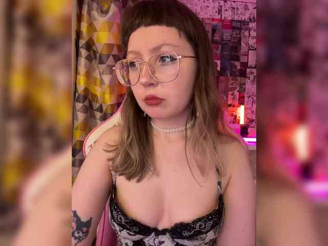 henby_streams webcam