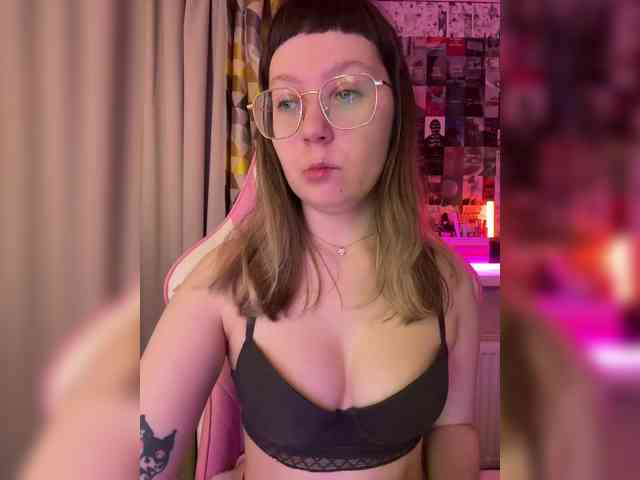henby_streams webcam