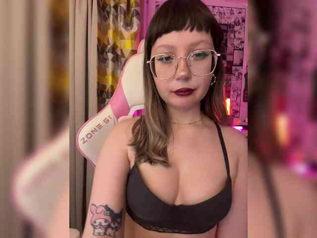 henby_streams webcam