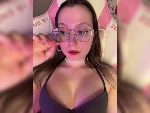 henby_streams webcam